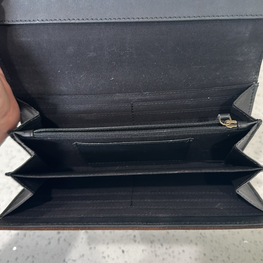 Cowhide wallet - Picture 4 of 4